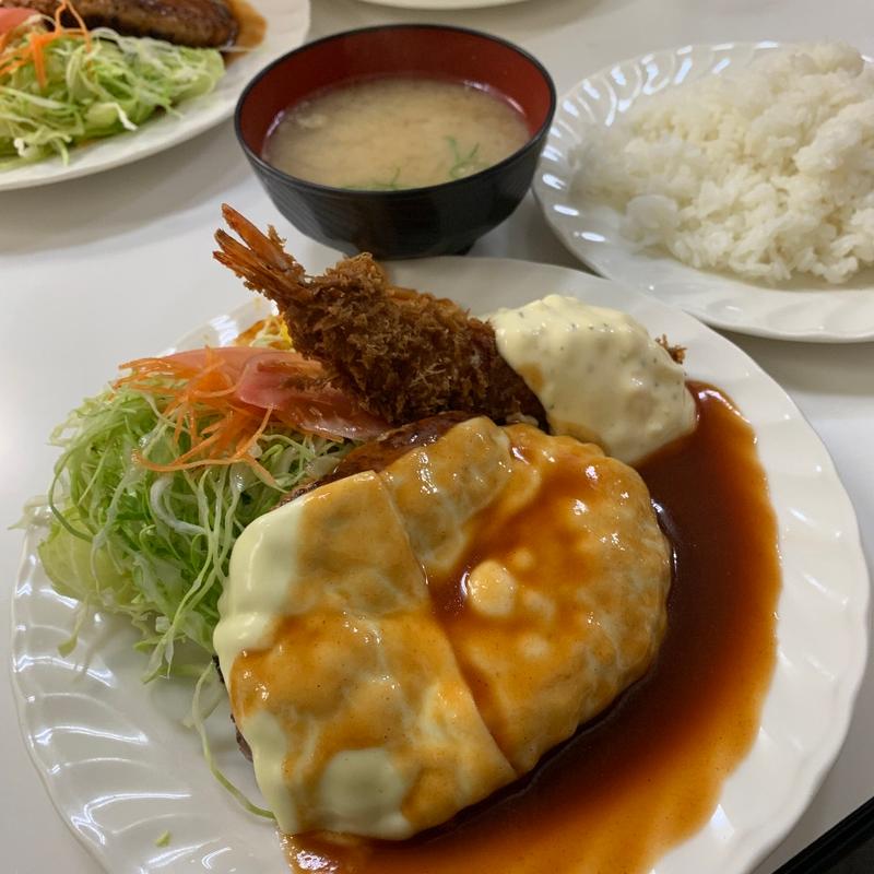 チーズハンバーグ&エビフライ(ハンバーグ＆洋食 ベア)