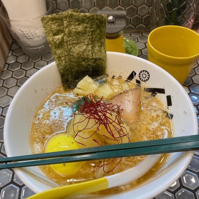 海老塩ラーメン(パパパパパイン)