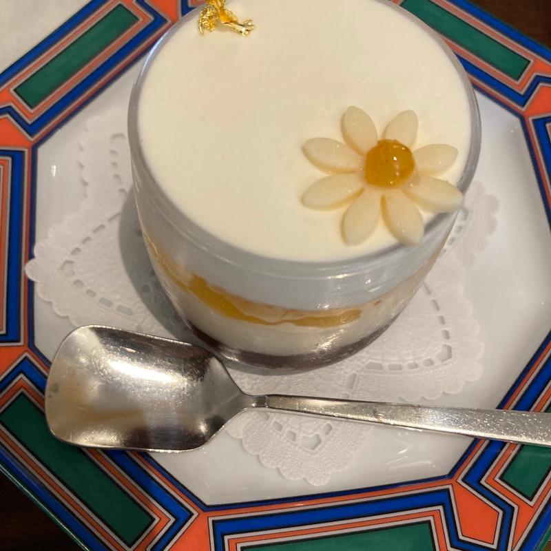 サバランバンルージュ(山の上ホテル コーヒーパーラー ヒルトップ)