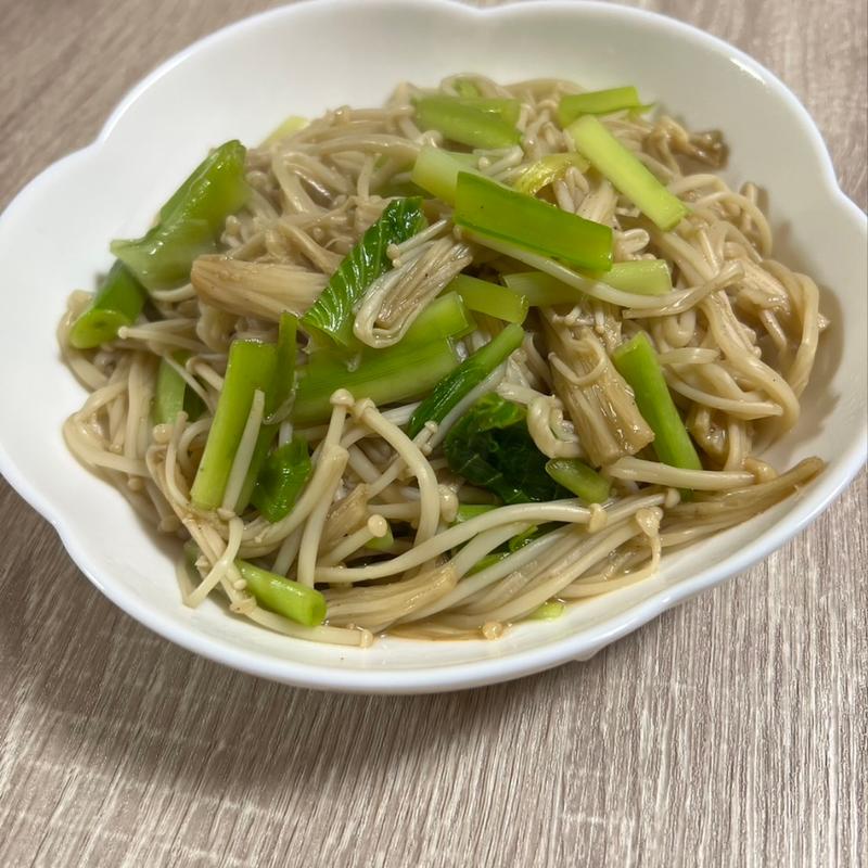 えのきとウルイのバター炒め(旭町)