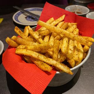 フライドポテト台湾すぱいす(台北餃子 次次（チィチィ）有楽町店)