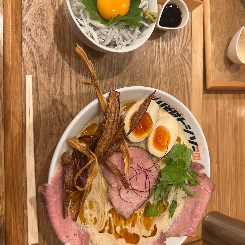 ドルチェポルコとオマール海老の上白湯(とりそばトシゾー)