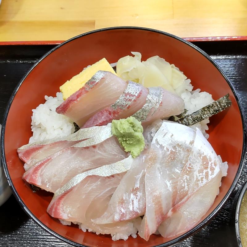 プリプリ丼(鮨 四季創作 心陽)