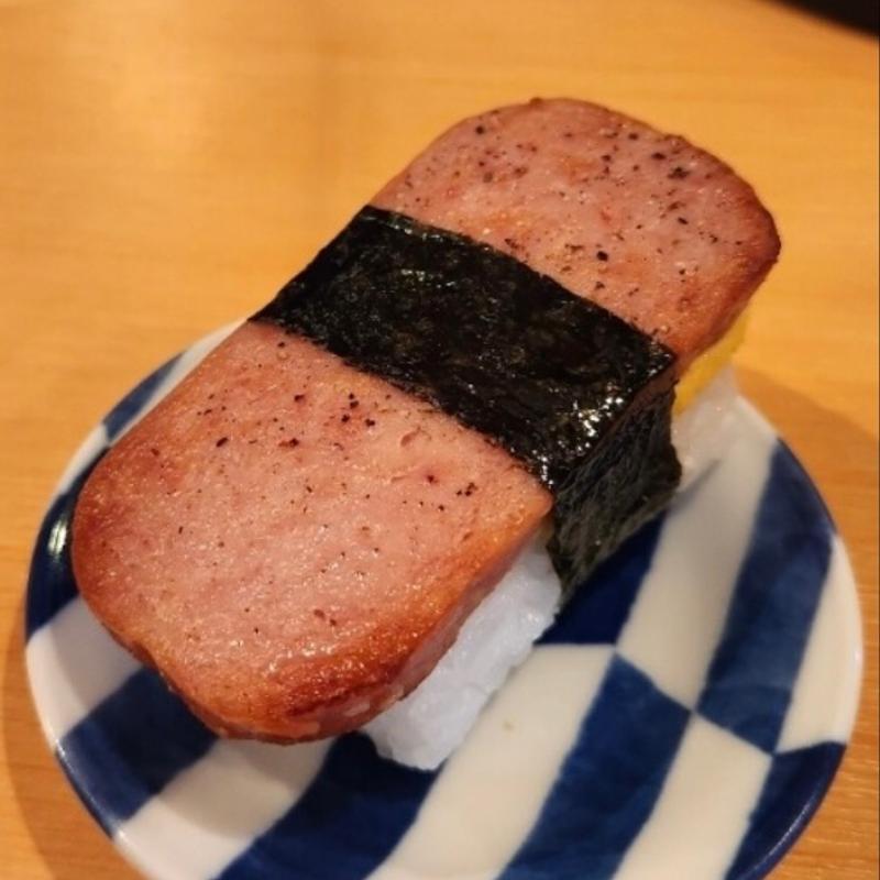 スパムおにぎり(中華そば専門 田中そば店 足立本店)