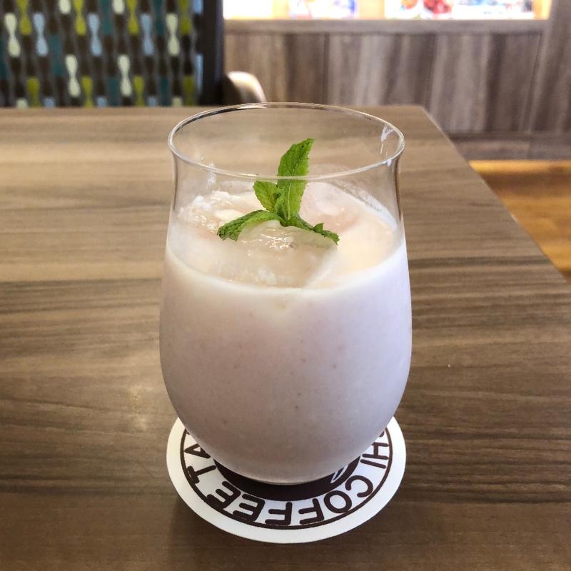 いちごヨーグルトの糀甘酒ドリンク(高倉町珈琲 柏の葉店)