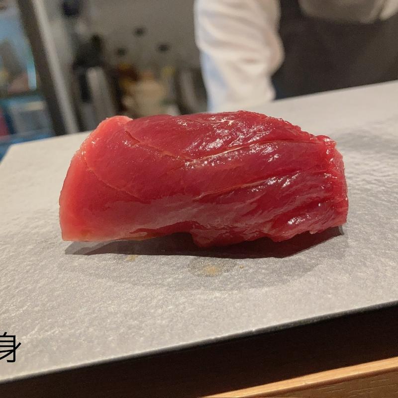 本まぐろ赤身(立喰い寿司 あきら 築地店)