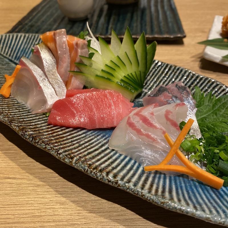 刺身盛り合わせ(すし酒場したまちや本店)