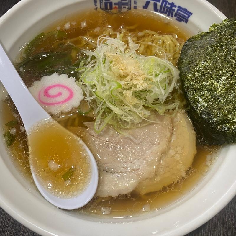 (博多あご出汁中華そば 六味亭)