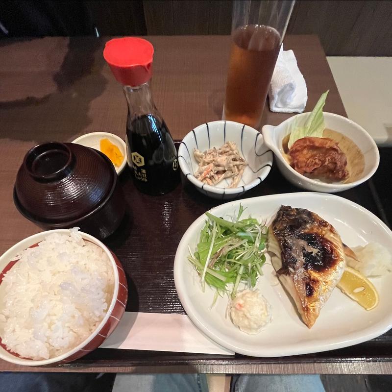 塩サバ定食(いち助)