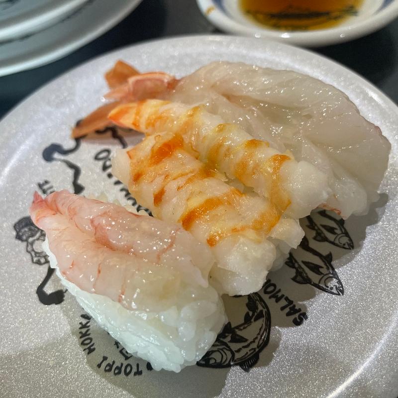 エビ3貫(回転寿司とっぴ～ 小樽運河通り店)