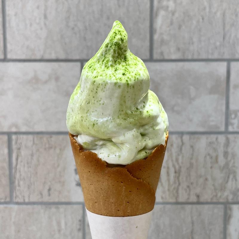 抹茶マンゴーソフトクリーム(一〇八抹茶茶廊 グランツリー武蔵小杉店)