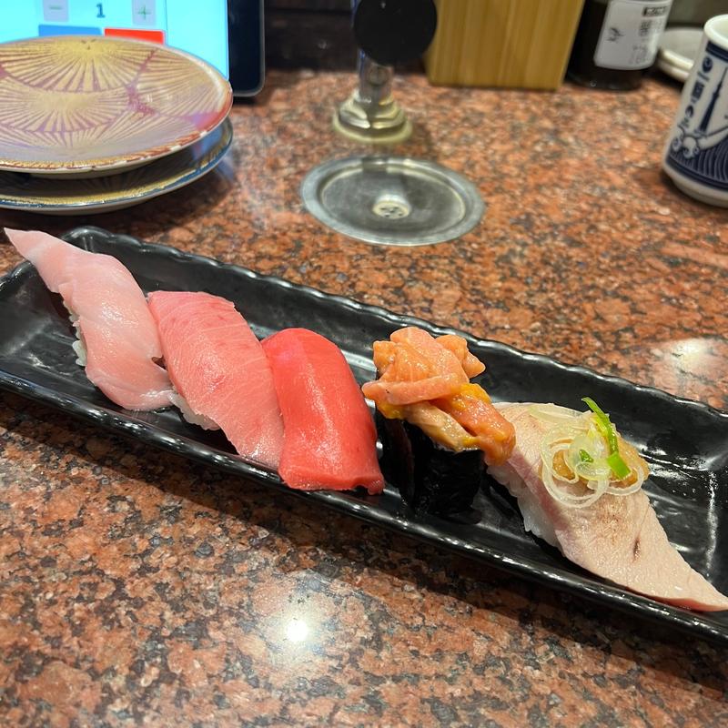 本マグロ5点盛(回転寿司 三浦三崎港 横浜ポルタ店)