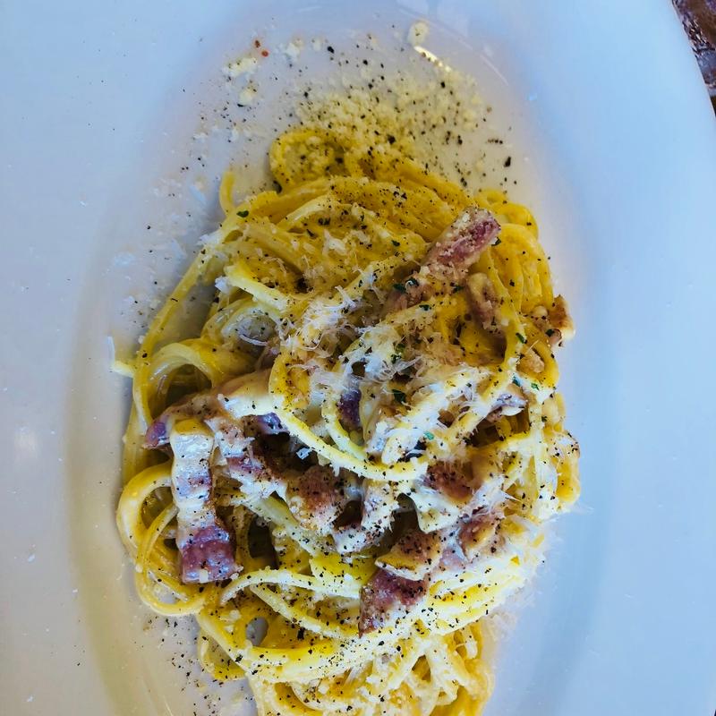 カルボナーラ(小さな白い花 )