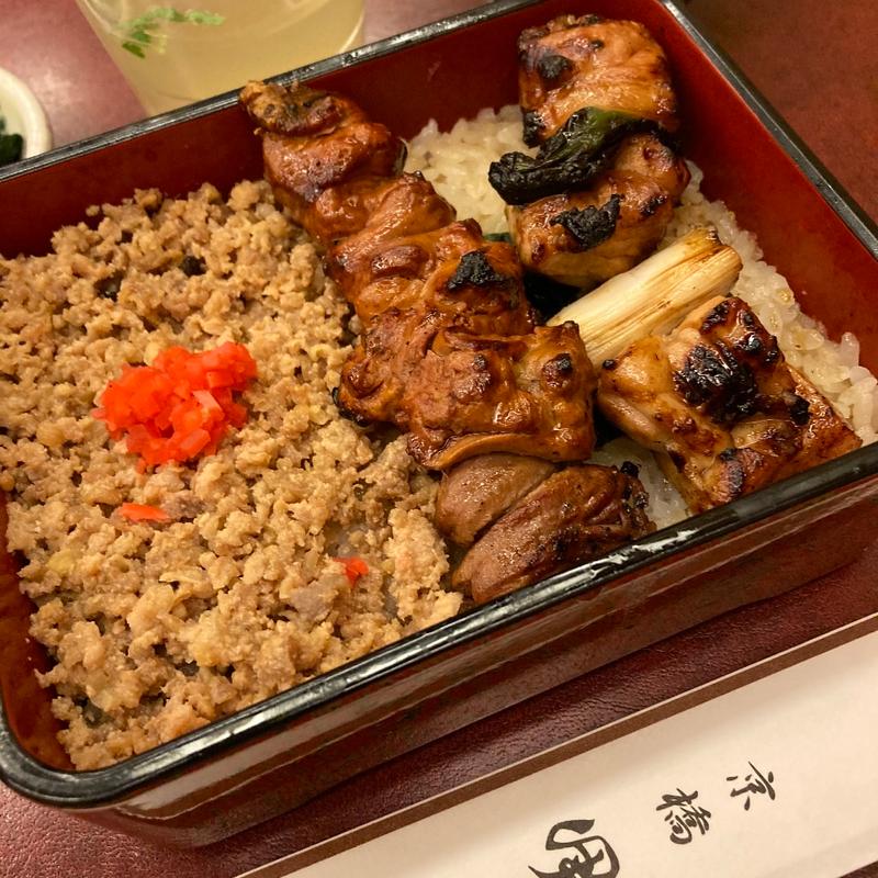 そぼろ重(京橋伊勢廣 帝劇店)