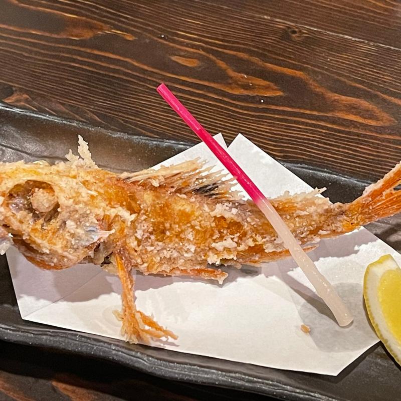 キンキンの一本唐揚げ(炭火焼 海ごはん サカナヨロコブ)