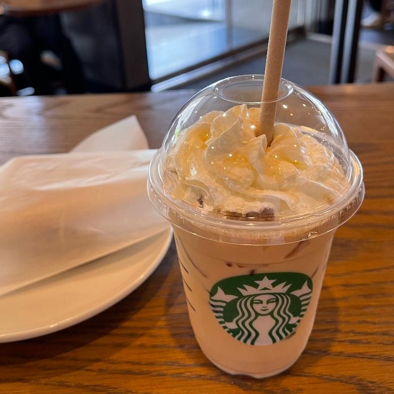 アールグレイブーケティーラテ(スターバックス コーヒー 御堂筋本町店)