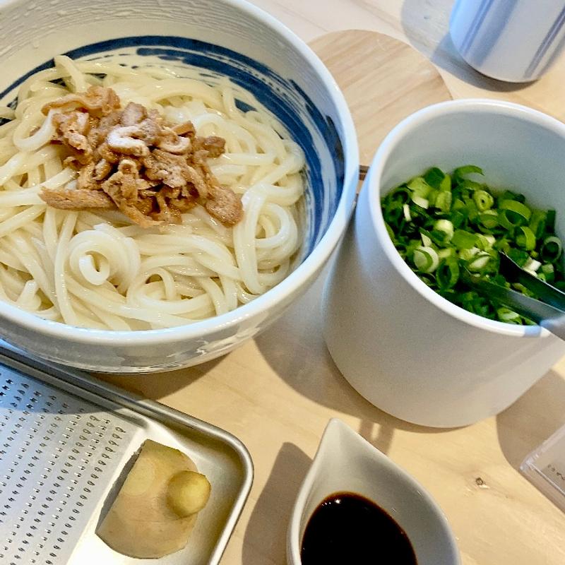ぶっかけうどん 中(手打ち釜揚うどん ふぅふー亭 湯里店)
