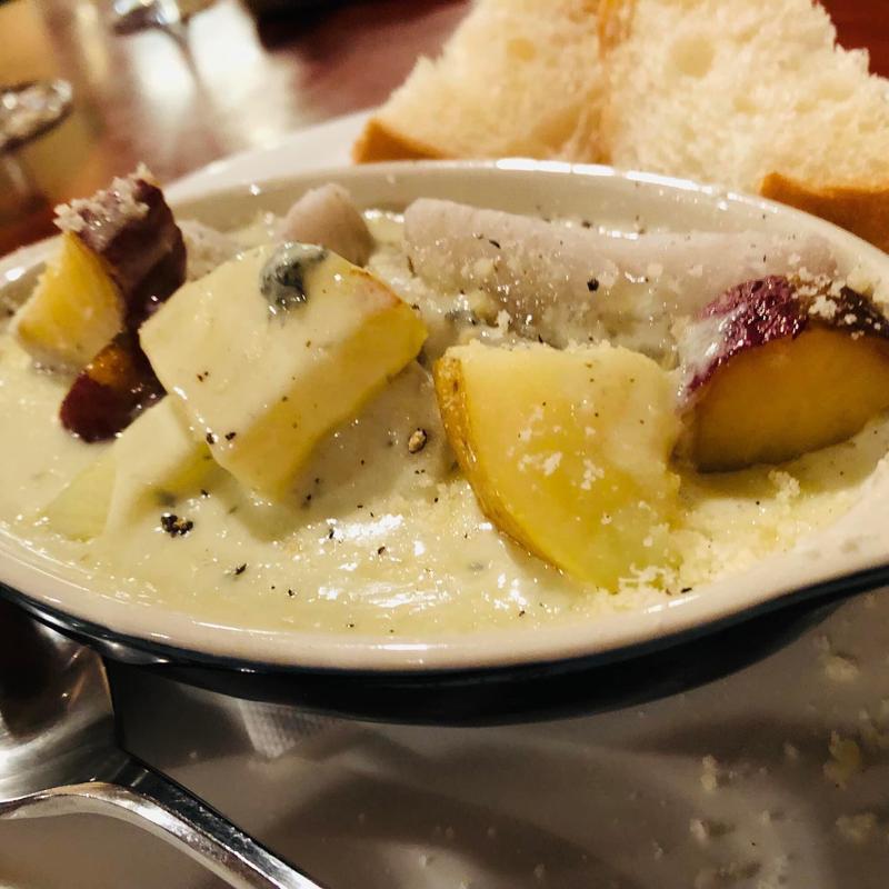 じゃがいも、里芋、さつま芋のブルーチーズソース(BISTRO ORANGER （ビストロ オランジェ）)