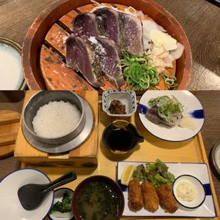 藁焼鰹の塩タタキ単品とカキフライ定食(土佐わら焼き 龍神丸 桂川店)