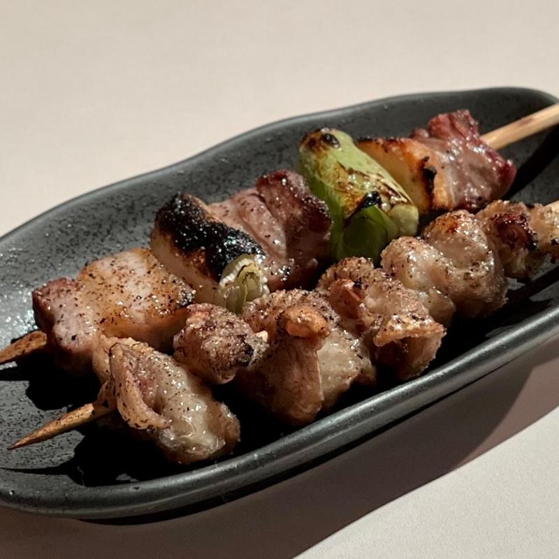 かわと豚バラ(炭火焼鳥パパロク)