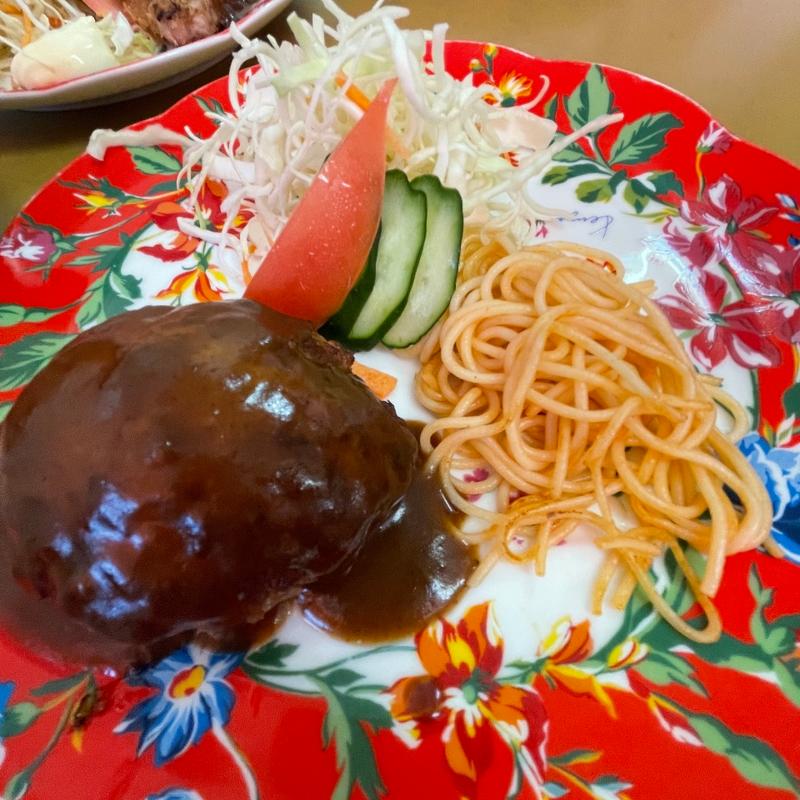 ハンバーグ定食(ムツヤ)