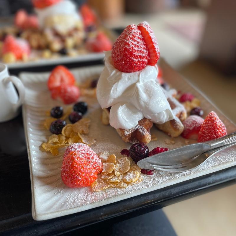 ベリーベリーワッフル(珈琲の館 御園)