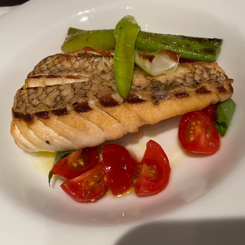 真鯛のパデッラをチェリートマトとバジリコのソースで(ピッツェリア ジェコ)