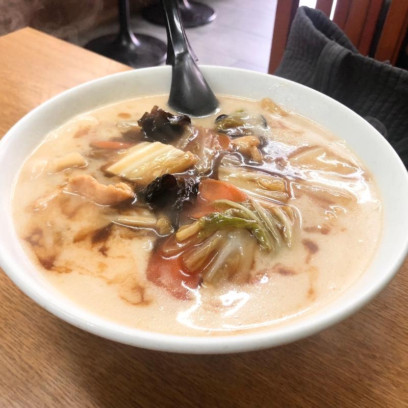 五目刀削麺(華隆餐館)