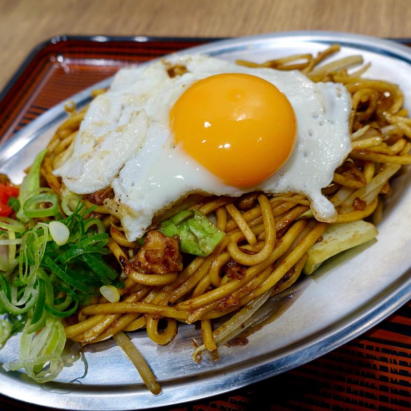 おフクさんの焼そば+玉子のせ(お好み焼 おフクさん)