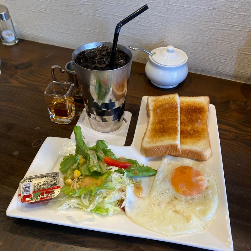 (CAFE LE PIN 岩倉店)