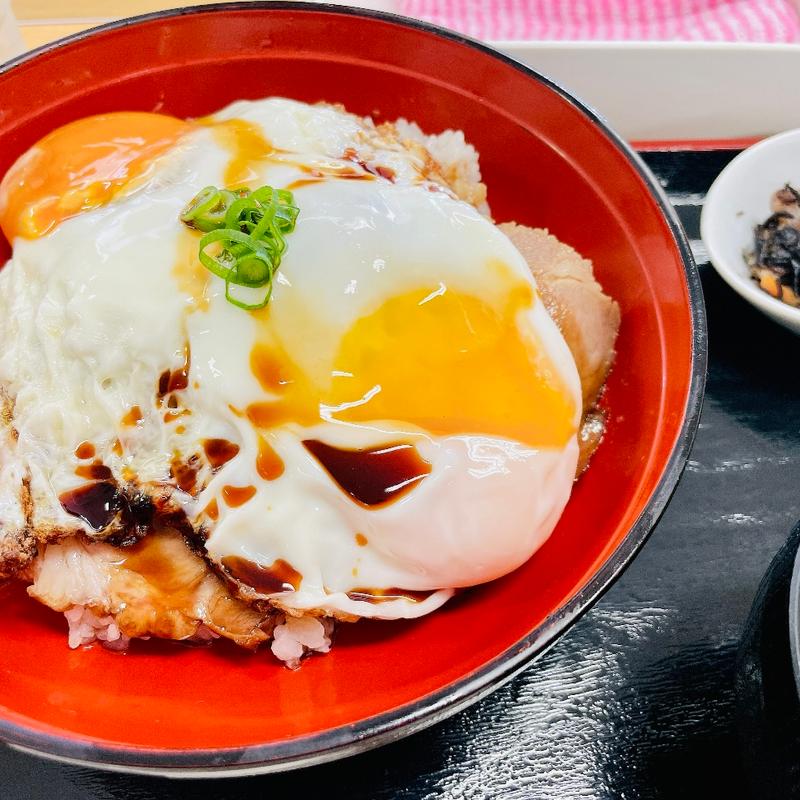 焼豚玉子飯(マリンオアシスはかた )