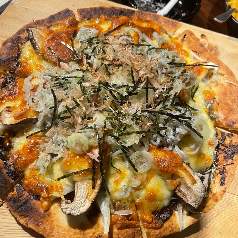 海老とシラスの和風ピザ(串屋 呑鳥 曲師町店)