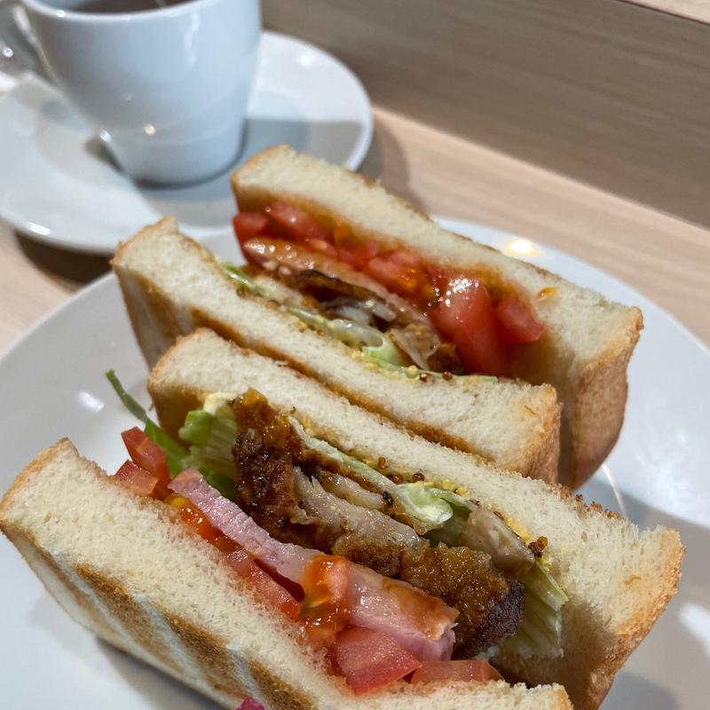 自家製ハンバーガー(Cafe&Bar ALBA)