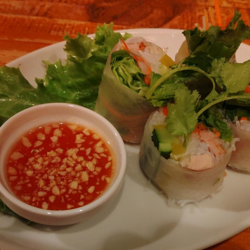 生春巻(タイ料理 URAIWAN)