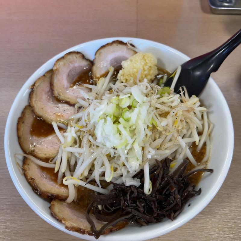 背脂醤油チャーシューメン　スタミナスタイル(麺屋 花形)