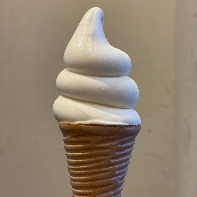 うなぎいもソフト(うなもストアinTOKYO)