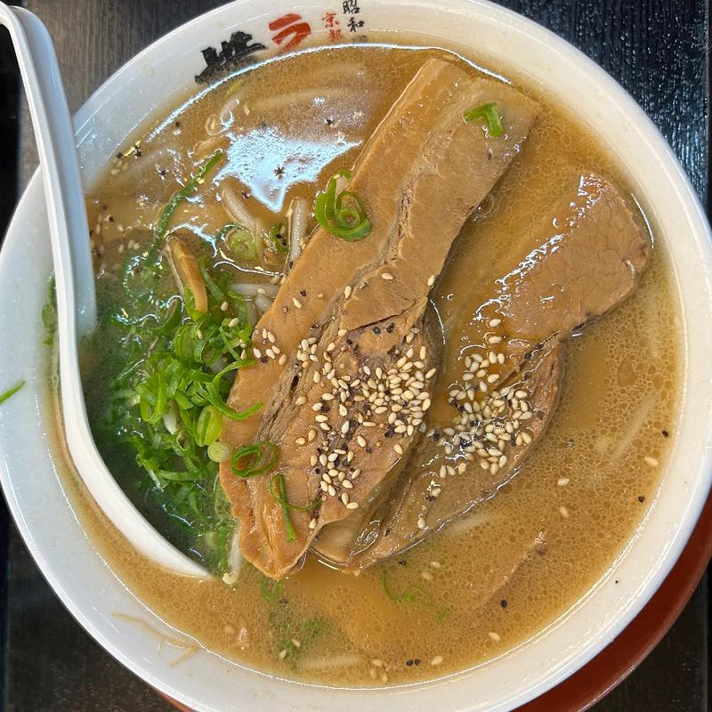 煮込みバラ肉ラーメン(並)(ラーメン横綱 枚方店)