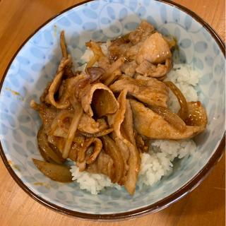 豚バラ丼(土崎湊屋)