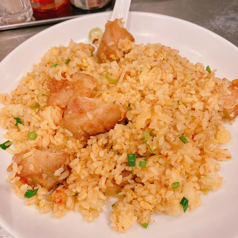 スパイシーチキン炒飯(萬力屋 池袋サンシャイン店)