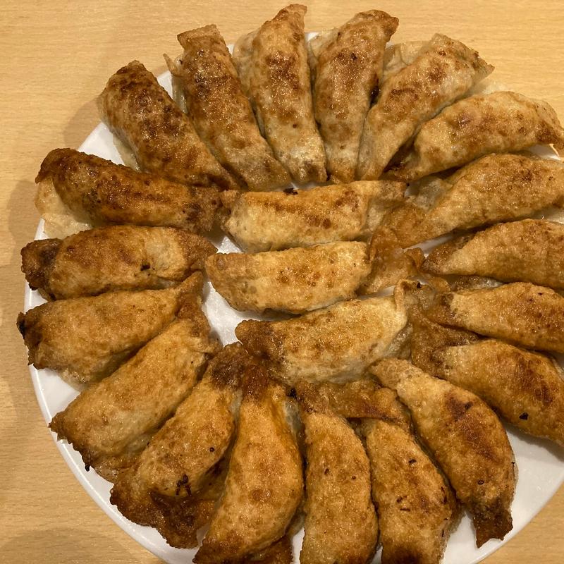 円盤餃子(餃子 照井 （ギョウザ テルイ）)