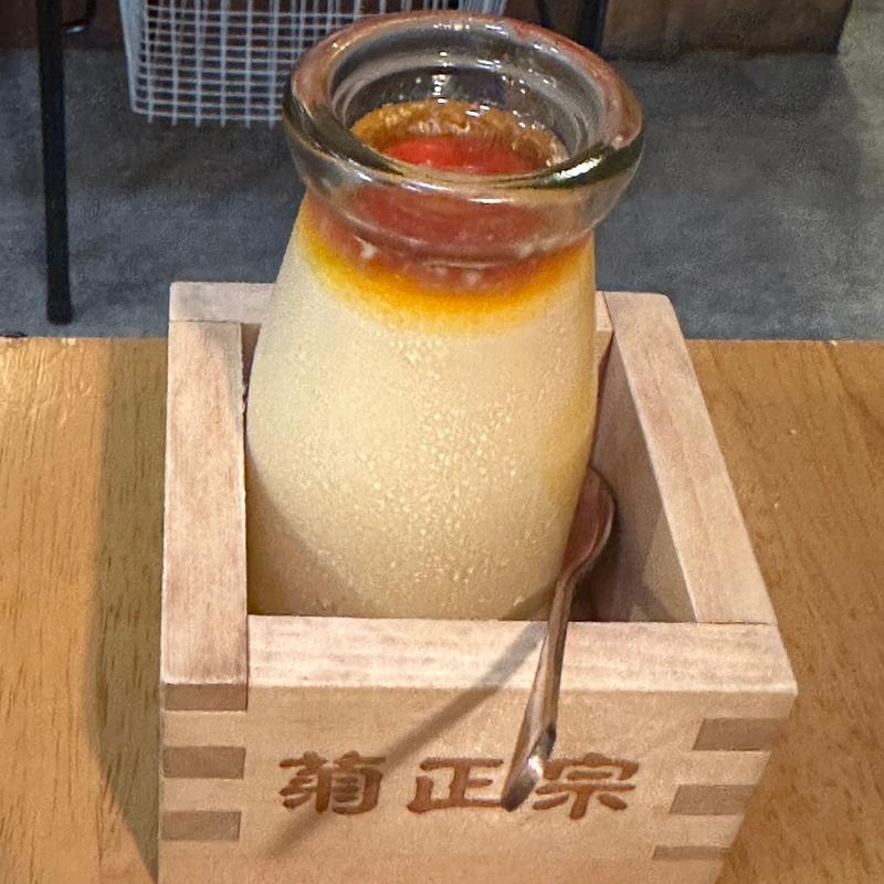 瓶づめプリン(炭火串焼わらじや 京橋本店)