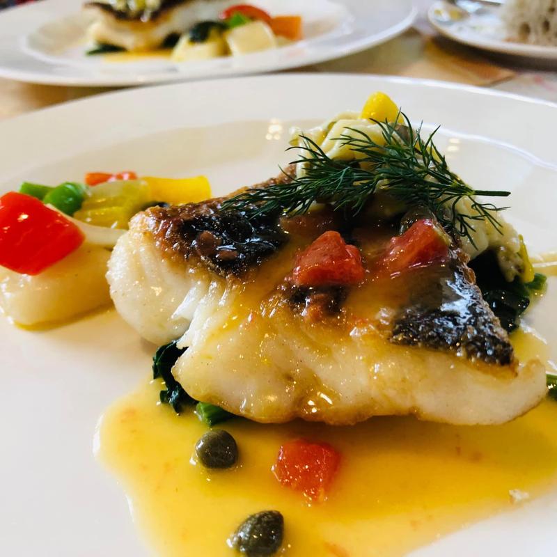 天然ヒラメのポワレ ブールブランソース (フルハウス )