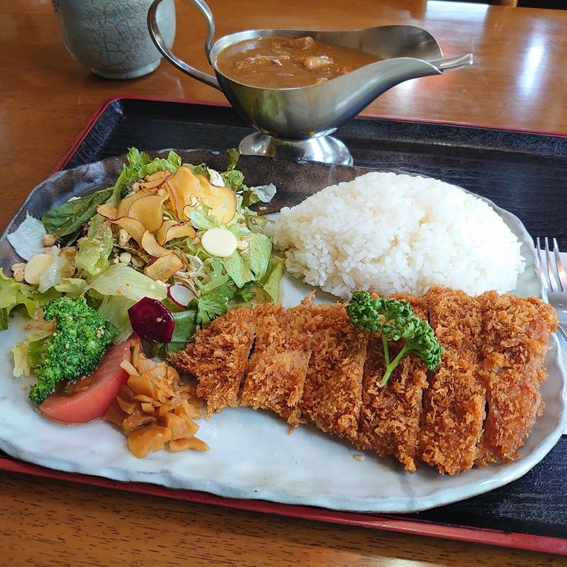 ヒレカツカレー(キッチン&カフェ絵里珈)
