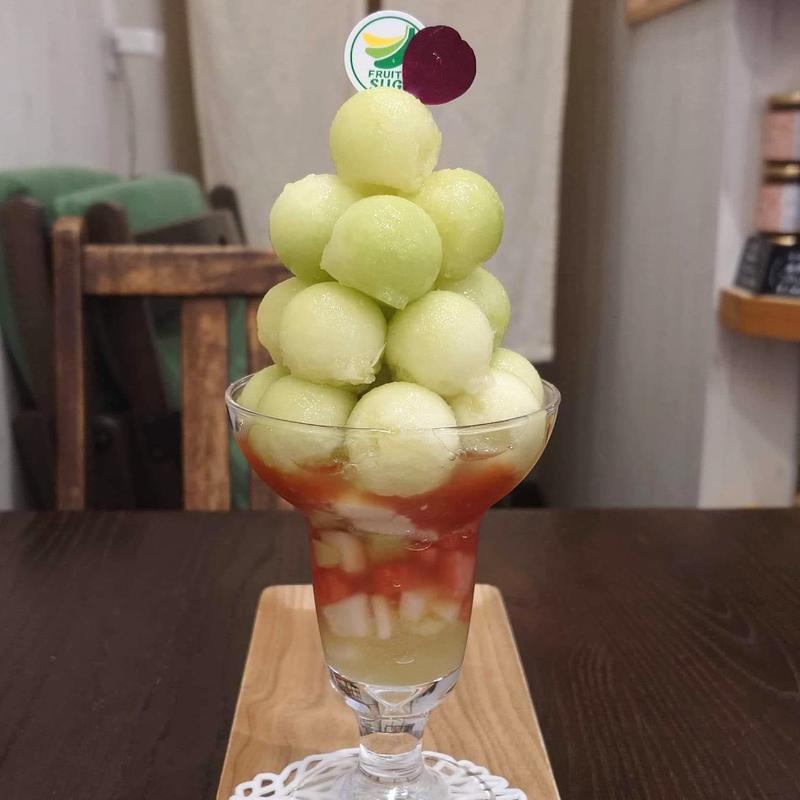 熊本県産瀬上ファーム 肥後グリーンパフェ(フルーツすぎ 大塚本店)