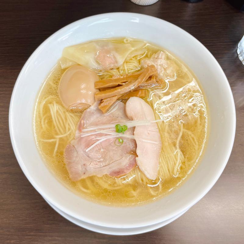 特製塩そば(中華そば 裏慶)