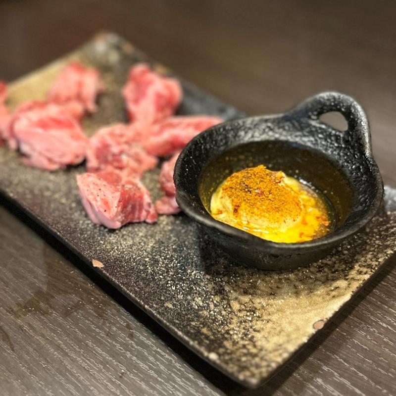 スリランカカレーバターカルビ(ほるもん倶楽部あじくら)