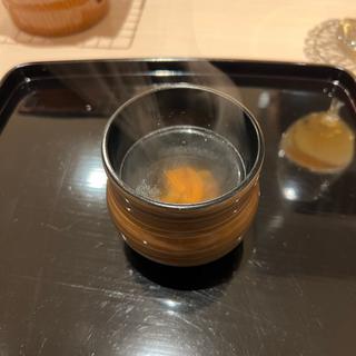 先付　すっぽんスープ(松阪牛たかぎ)