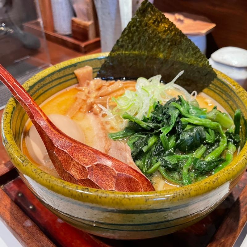 (吉祥寺 真風 （MAJI　きちじょうじまじ）)