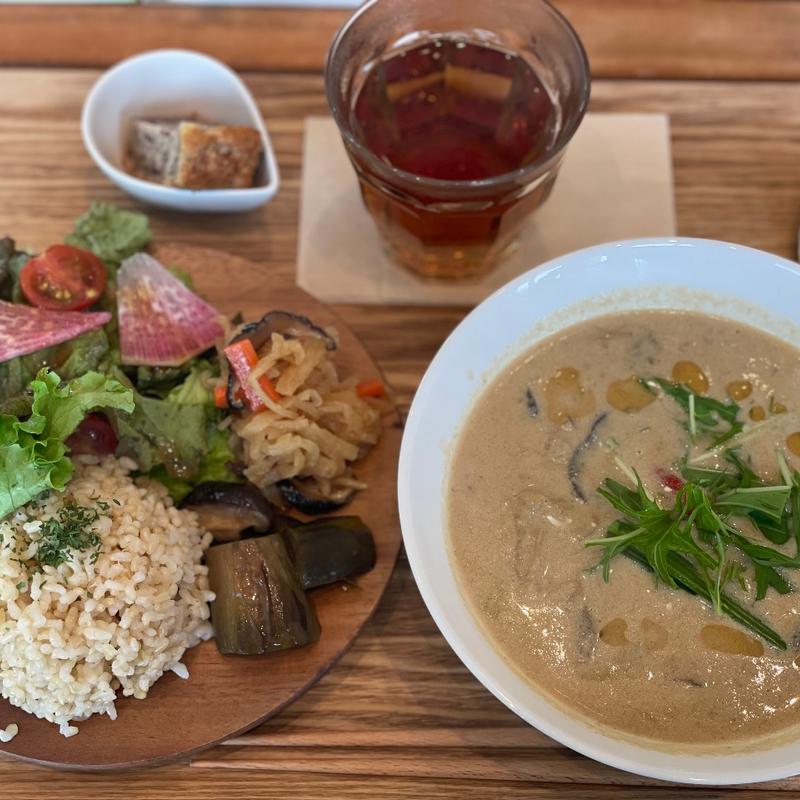 ゴボウとキノコの豆乳腸活スープ(L for you VINA GARDENS PEARCH)