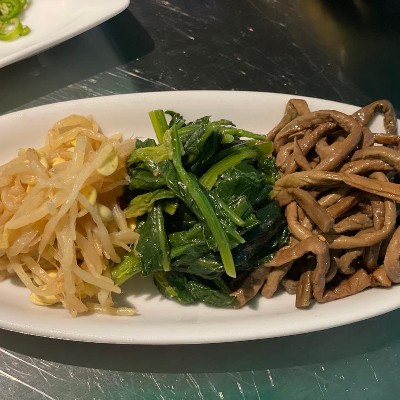 ナムル盛り合わせ(韓国料理酒場ナッコプセのお店 キテセヨ 町田店)